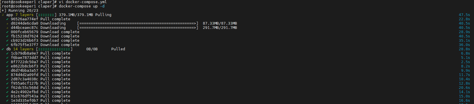 这是一张显示CentOS 7系统终端界面的截图,对应Claper的Docker部署流程。界面内容为执行docker-compose up命令的运行反馈,显示正在拉取并下载部署Claper所需的多个Docker镜像,每个镜像的下载进度、已完成大小、总大小及耗时清晰呈现,部分镜像已完成下载、部分处于拉取状态,该截图直观展示了Docker部署过程中镜像拉取的实时进度,是部署步骤里启动服务环节的实操反馈记录。